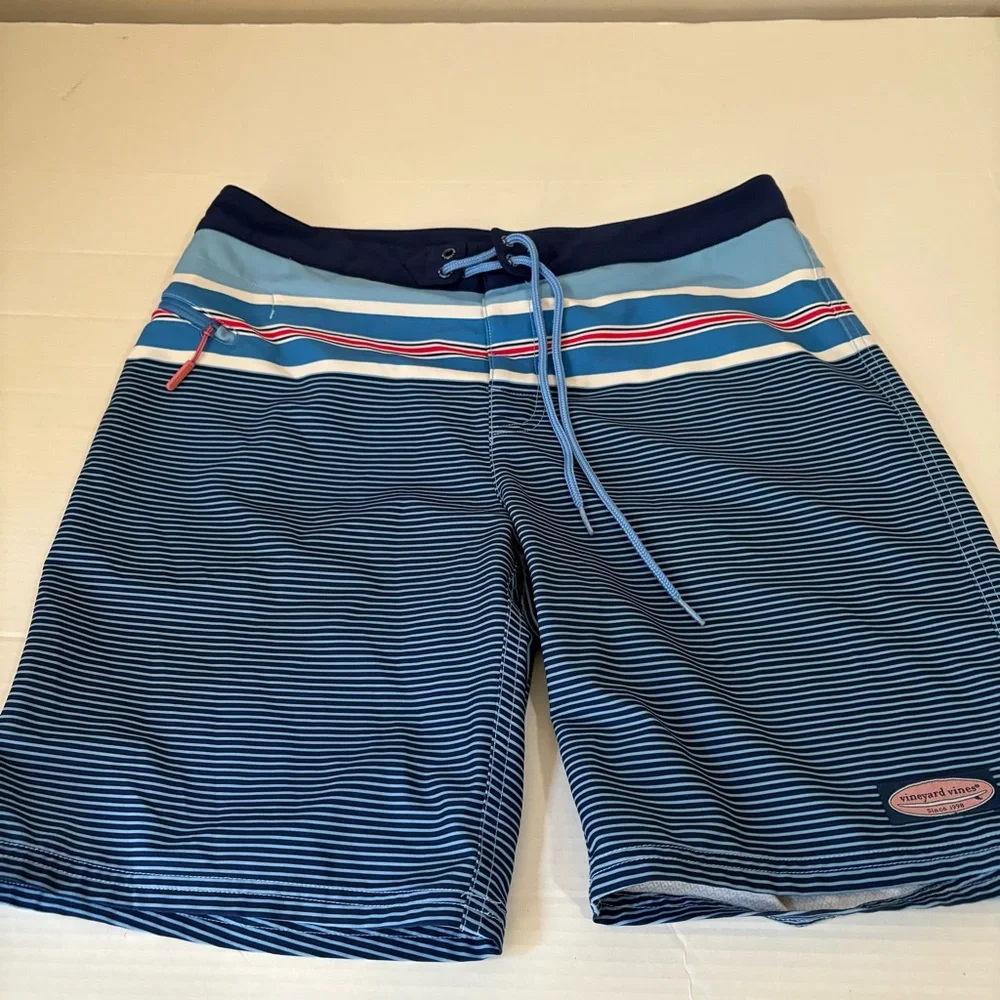 VINEYARD VINES Blue Striped Men’s Swim Trunks